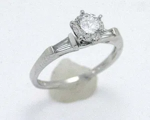 1.07ct Diamond Engagement Ring