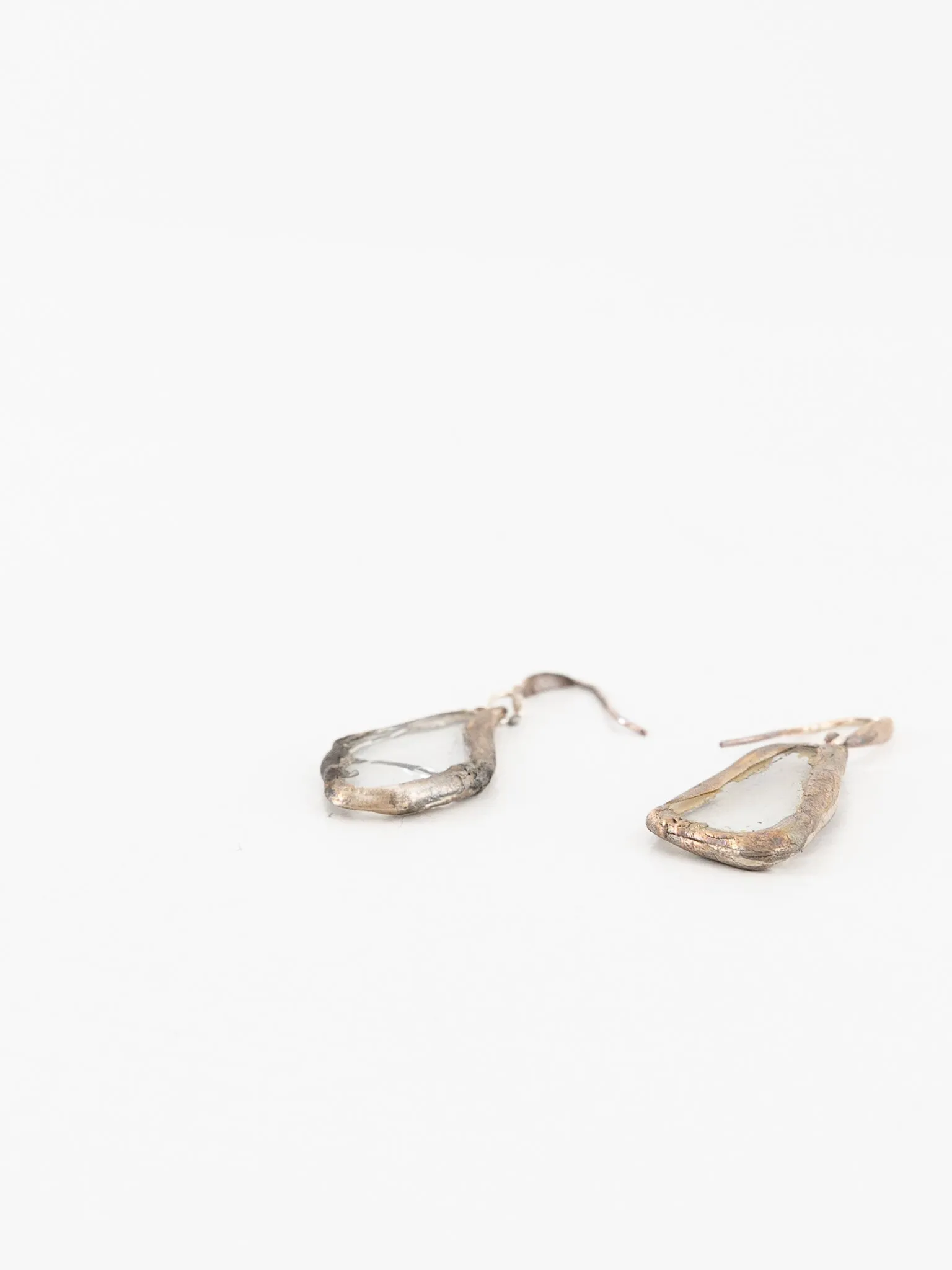 Atelier Inscrire Glass Oval Earrings