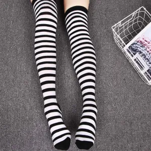 BLACK & WHITE STRIPED SOCKS