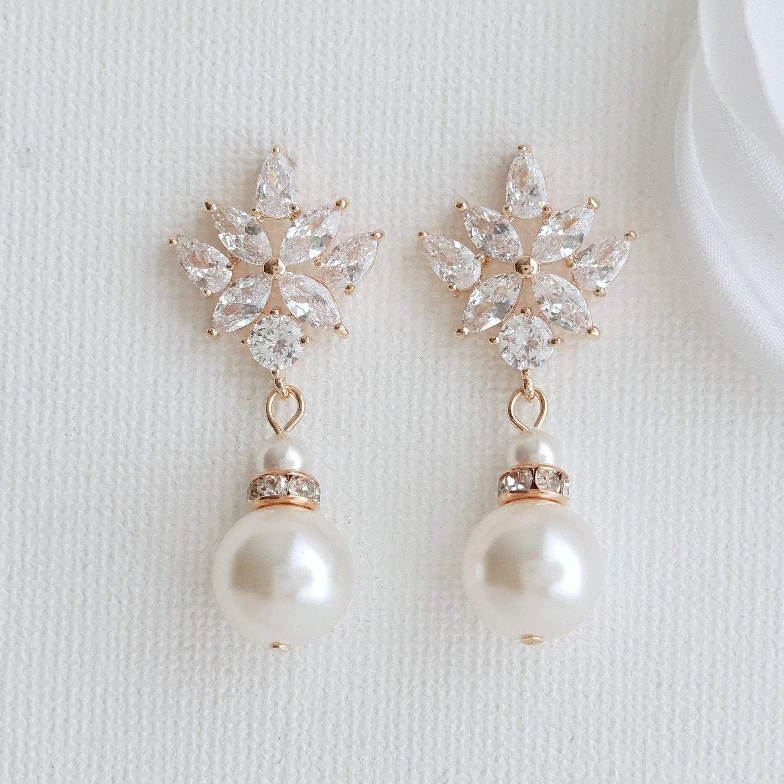 Bridal Earrings with Round Pearl Drops in Silver-Rosa