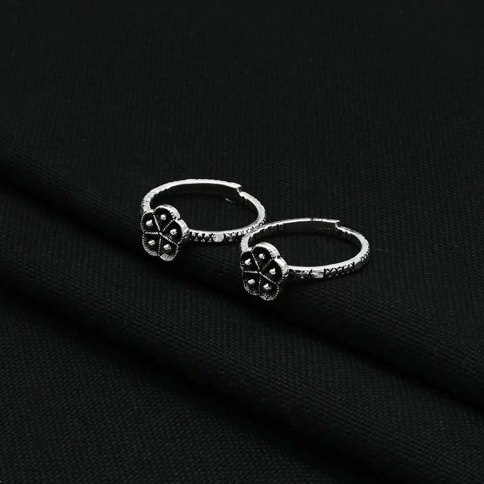 Flower Vintage Silver Oxidised Toe Ring