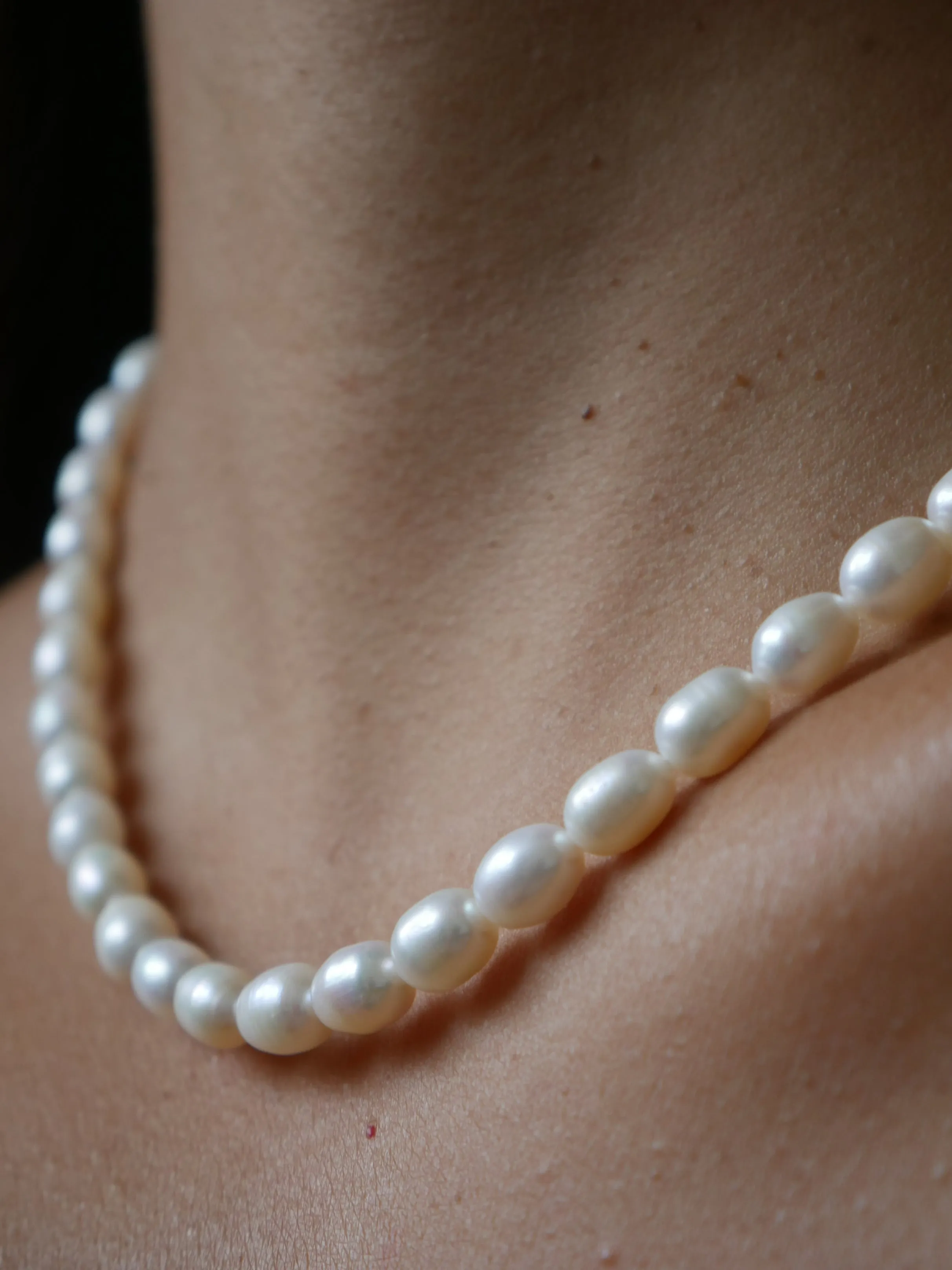 Freshwater Pearl Short Necklace, .925 Sterling Silver 18k Gold Plated Medium Size Classic Pearl Necklace