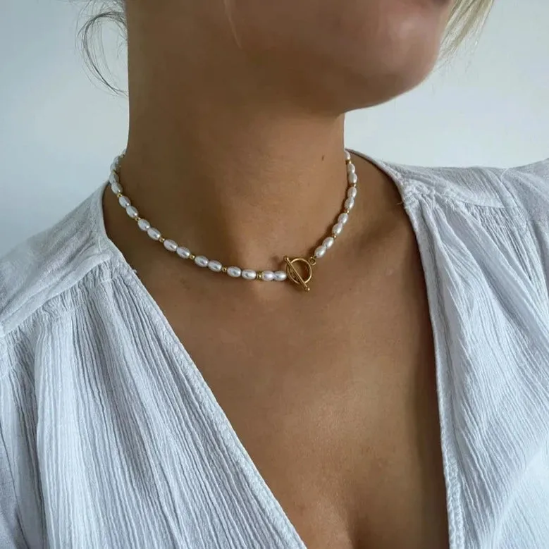 Gold and Pearl Necklace