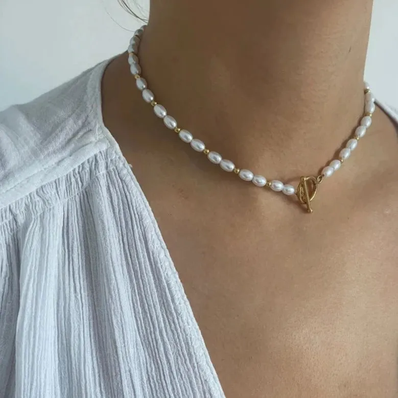 Gold and Pearl Necklace