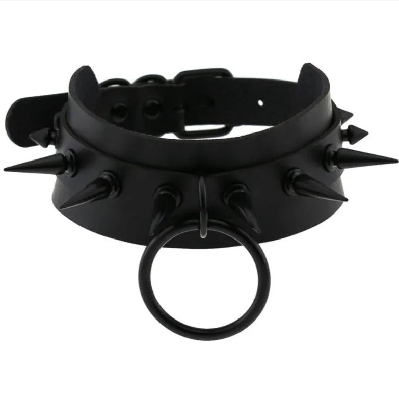 Gothic Spiked Choker for Men and Women / Studded Leather Choker with Ring / Unisex Rave Outfits