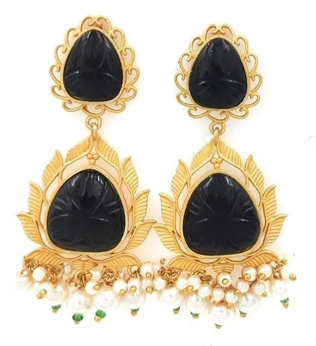 Handmade kundan golden black color earrings