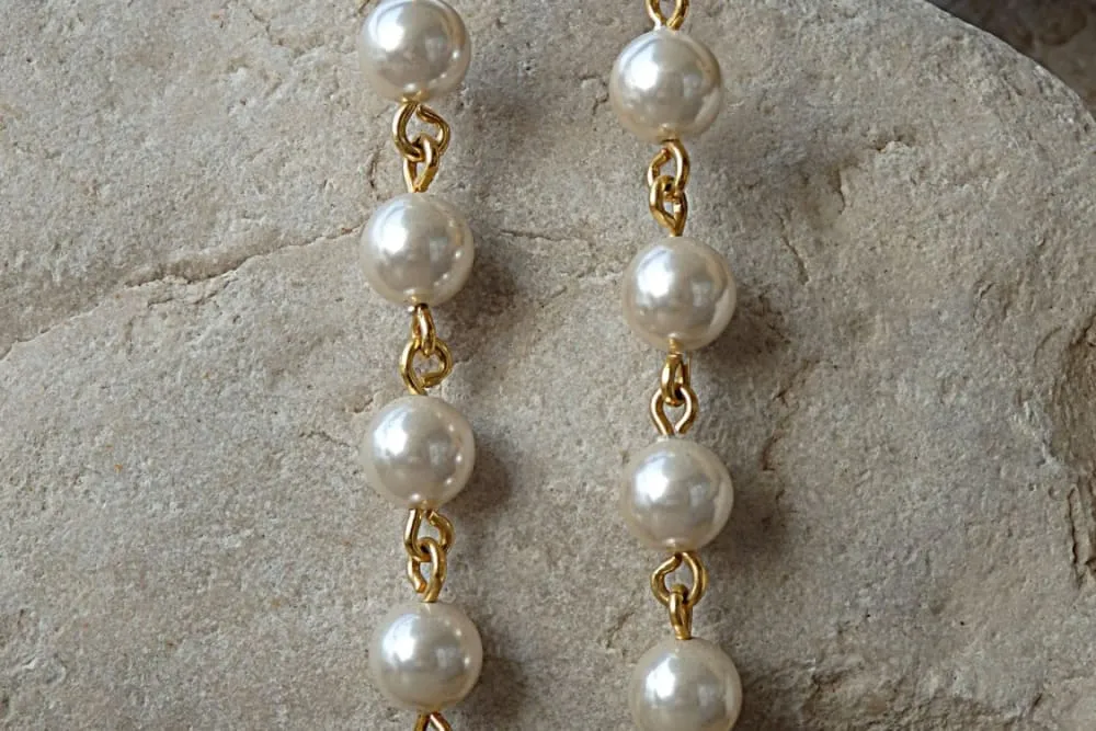 Heart pearl earrings.