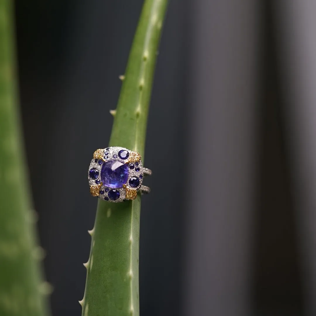 INFINITY - 18K White Gold Blue Tanzanite Sapphire Diamond Ring