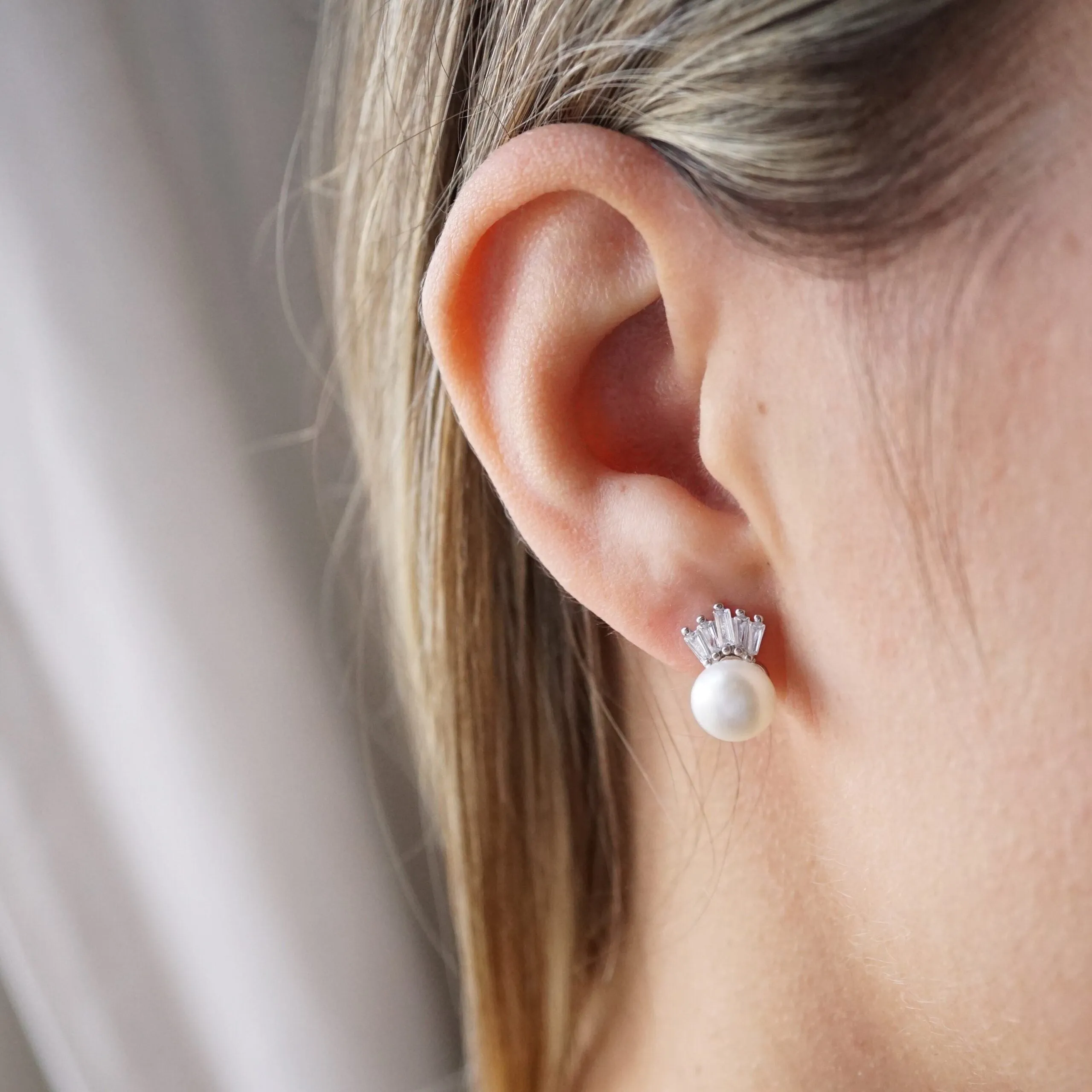 Lucy X - Pearl Crystal Silver Stud Earrings