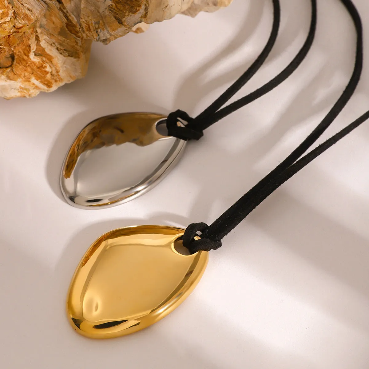 Minimalist Asymmetrical Geometric Stainless Steel Electroplating Necklaces