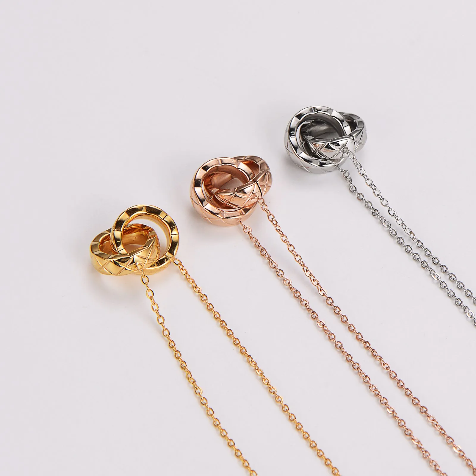 Minimalist Circle Stainless Steel Electroplating Necklaces