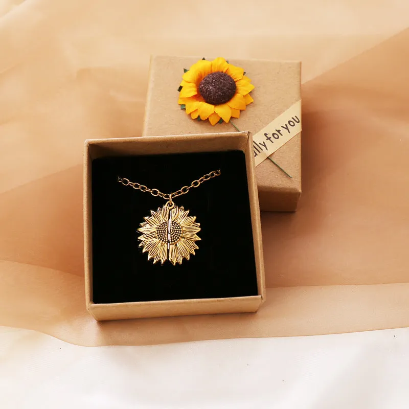 Minimalist Sunflower Flower Alloy Electroplating Necklaces