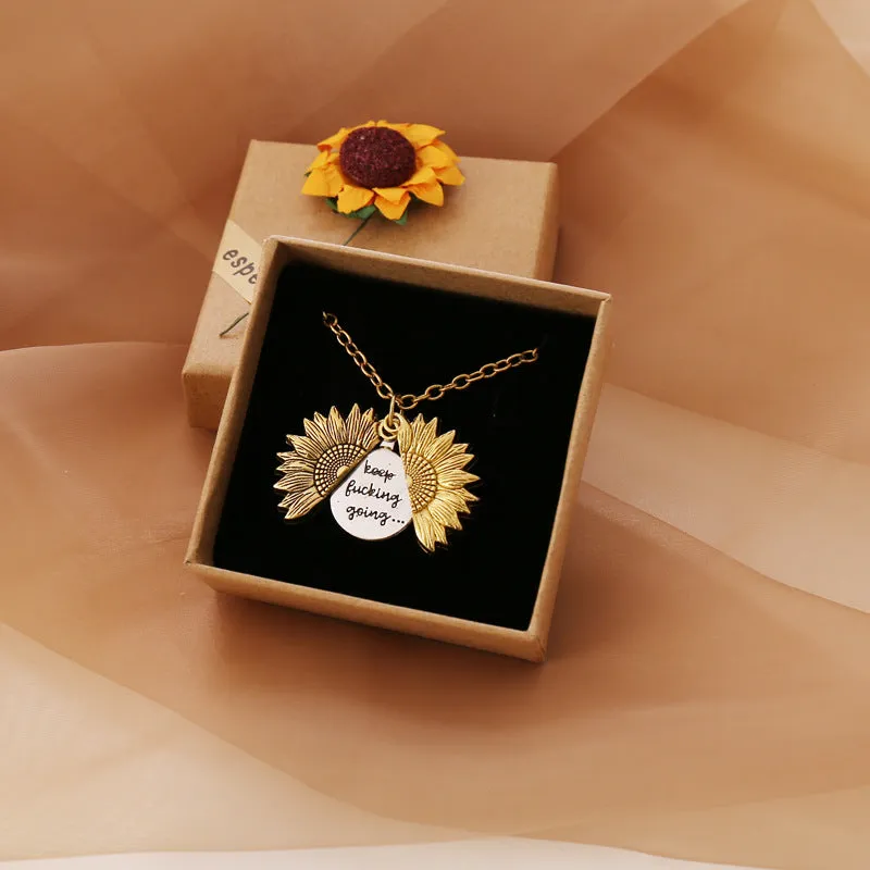 Minimalist Sunflower Flower Alloy Electroplating Necklaces