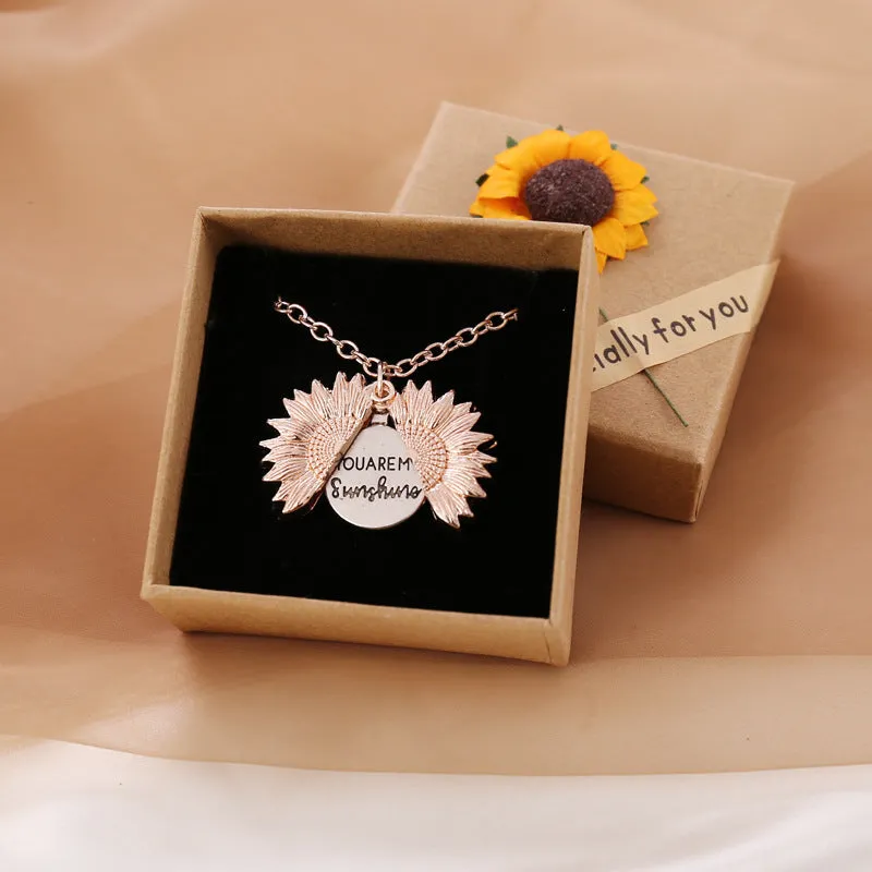 Minimalist Sunflower Flower Alloy Electroplating Necklaces