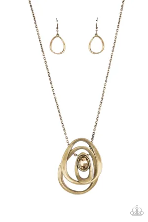 PAPARAZZI Luminous Labyrinth - Brass NECKLACE