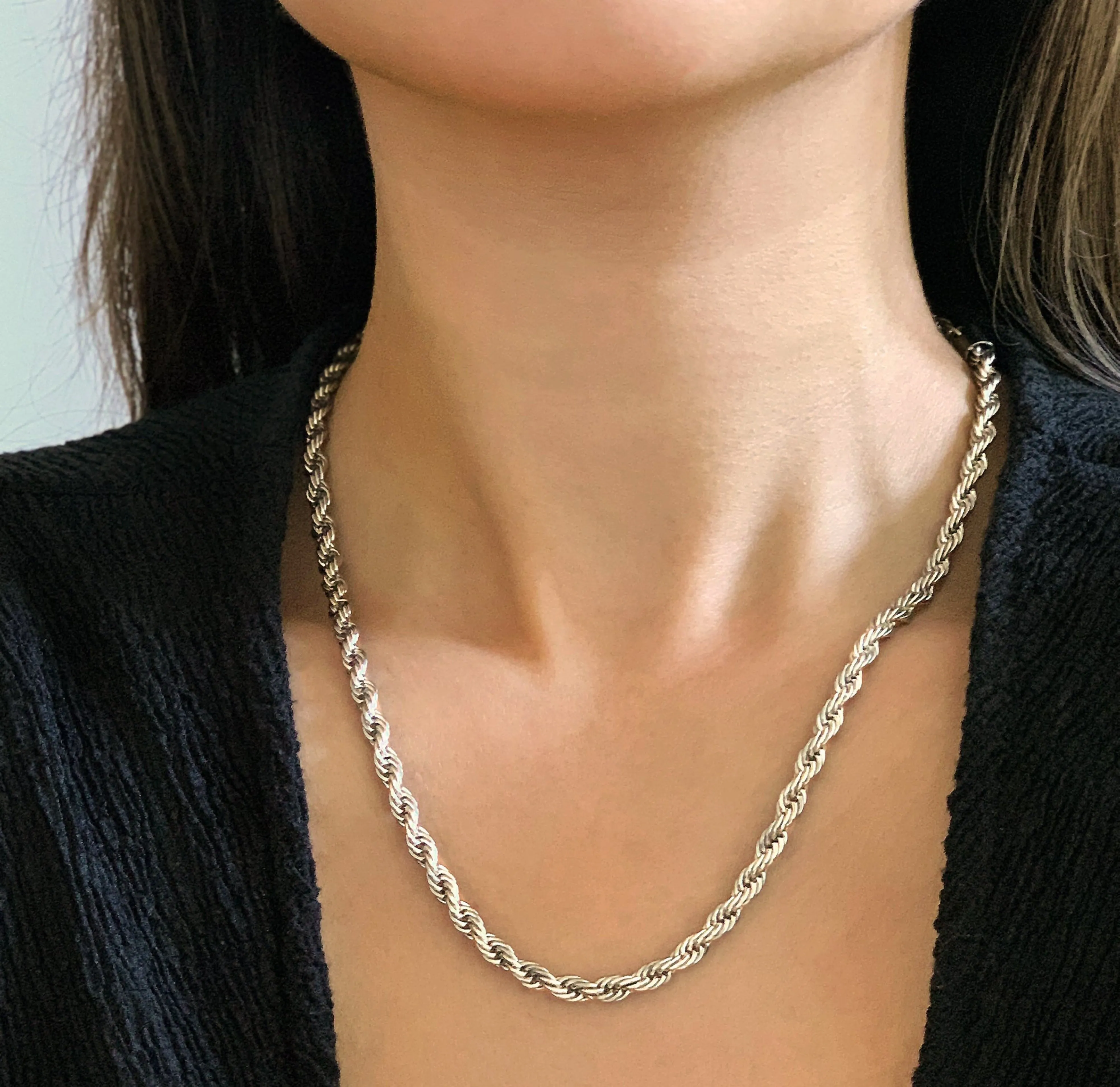 RONNIE SILVER ROPE CHAIN NECKLACE