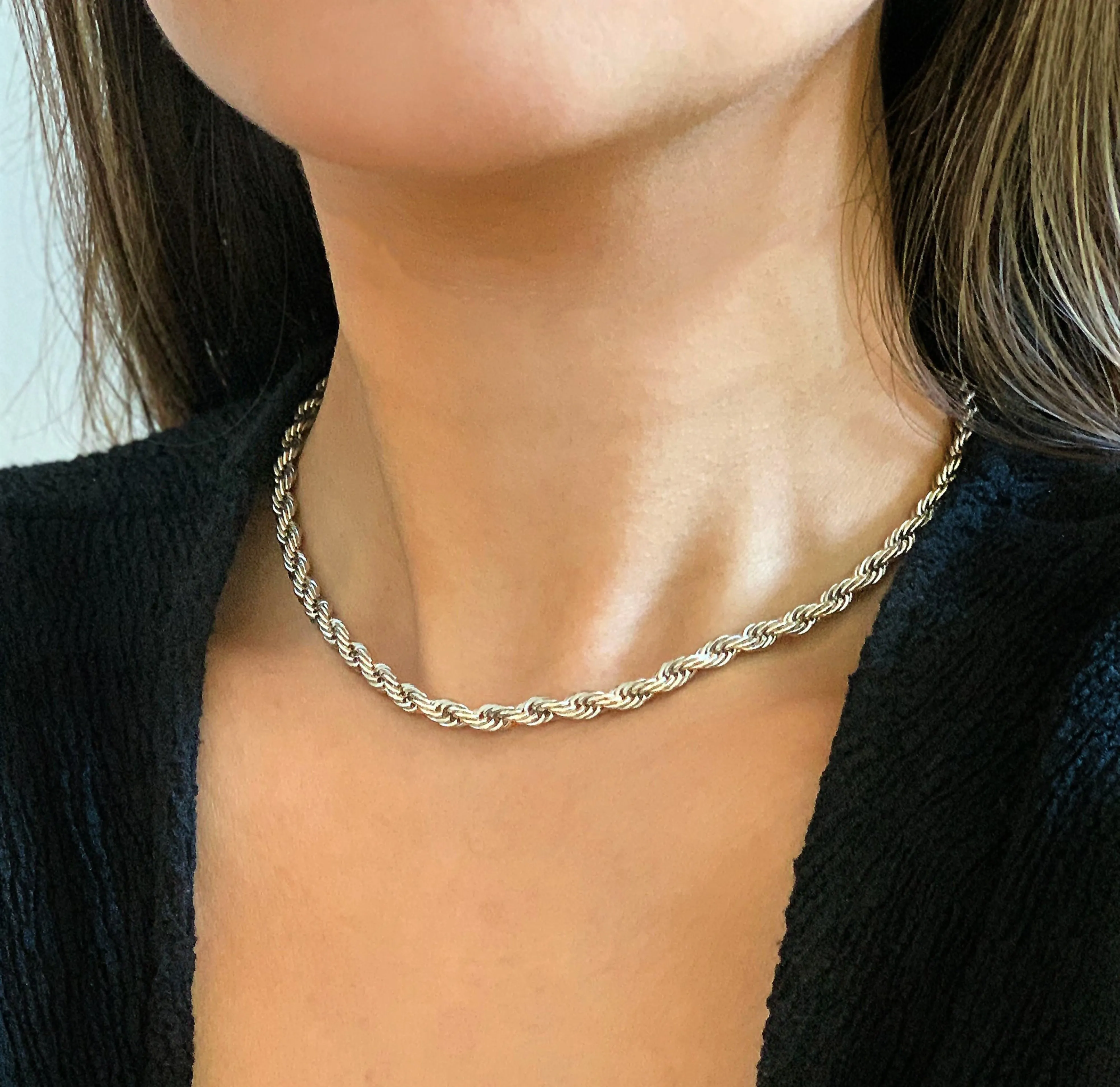 RONNIE SILVER ROPE CHAIN NECKLACE