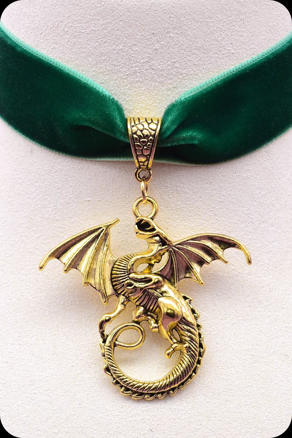 The DRAGON Antique Gold Green Choker