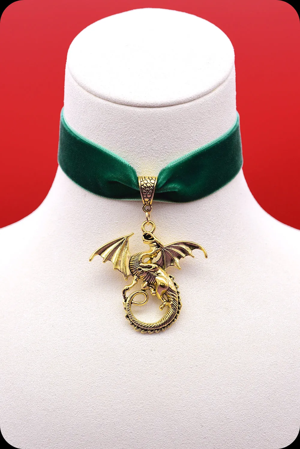 The DRAGON Antique Gold Green Choker