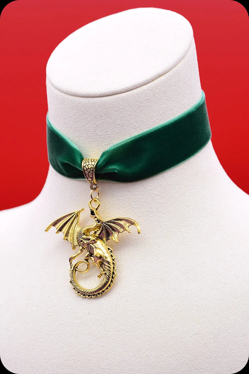 The DRAGON Antique Gold Green Choker