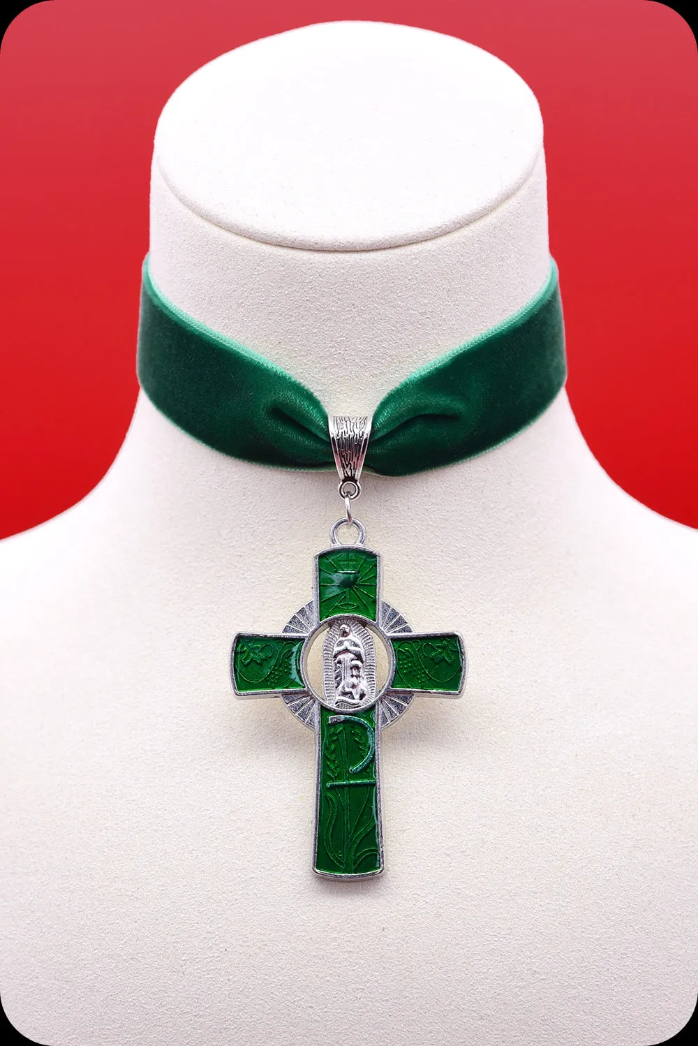 The PARISH Silver Green Choker