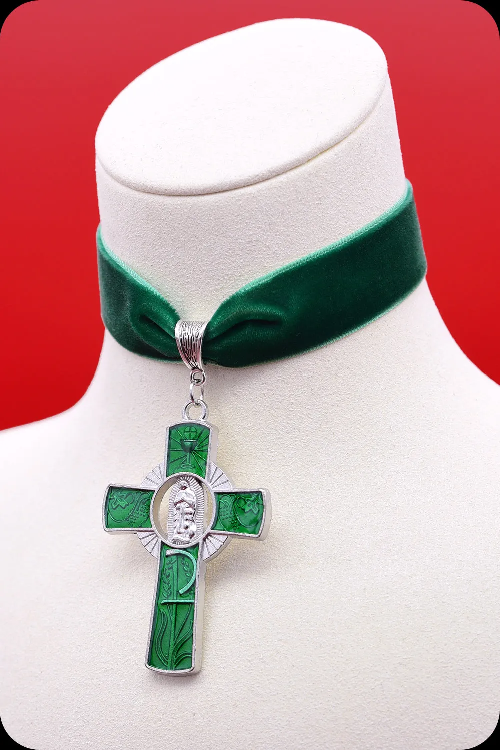 The PARISH Silver Green Choker